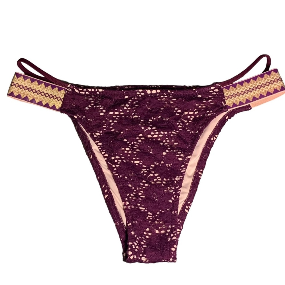 SHADE & SHORE (L) Bikini Bottom Merlot/Wine Crochet Lace Neutral Liner Like New